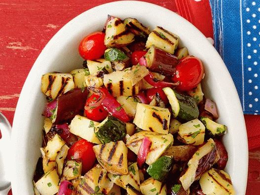 50. Salata od krumpira sa povrćem na žaru