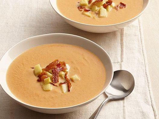 2. Juha s jabukom i slaninom