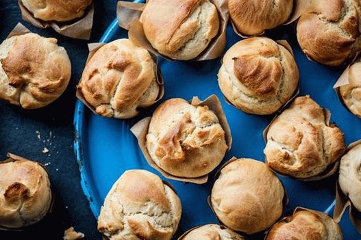 Foto brioche sa gljivama i sirom
