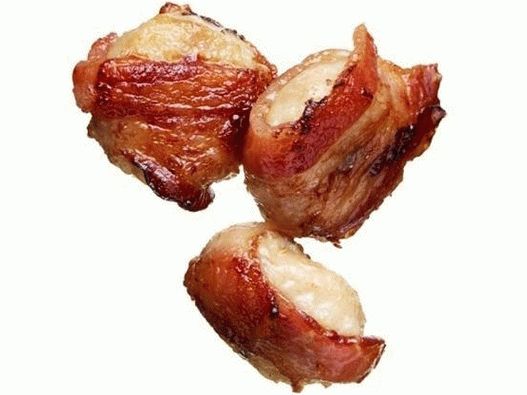 Vodeni kesten umotan u slaninu