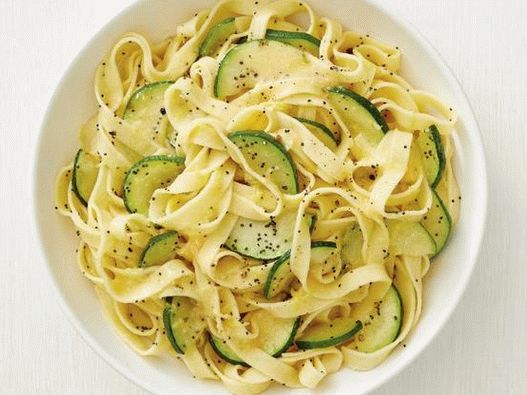 Foto Fettuccine sa sjemenkama limuna i maka
