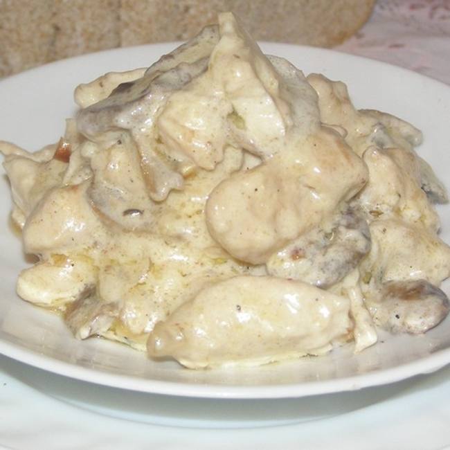 Fricassee sa šampinjonima