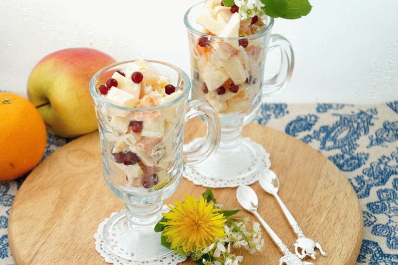 Voćna salata "Obitelj"
