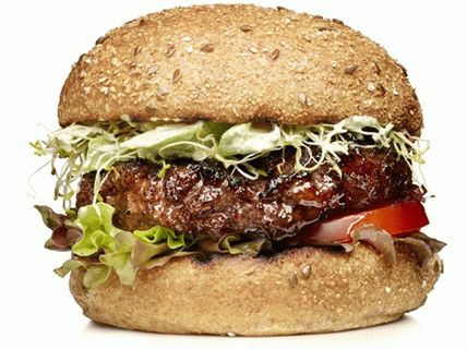 Foto hamburgeri s avokadom i biljem