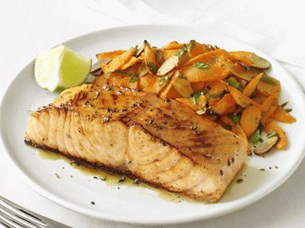 Foto glazirani losos sa začinjenom mrkvom