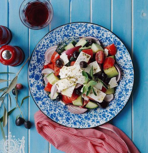 Foto grčka salata Choriatiki