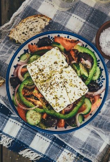 Foto grčka salata sa feta