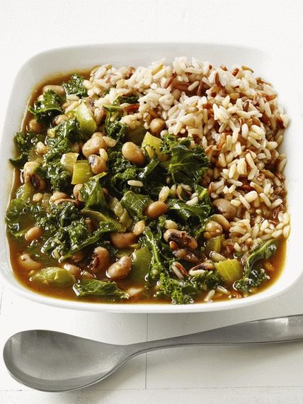 Foto gusta supa sa keljom, celerom i pasuljem