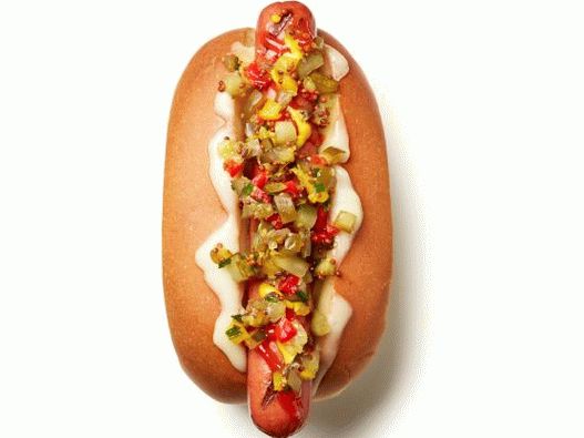 Foto hot dog s religijama kiselog povrća