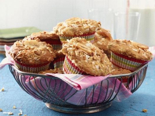 Foto kriški banani muffini s granolom