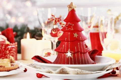 Kako ukrasiti jela za Novu godinu