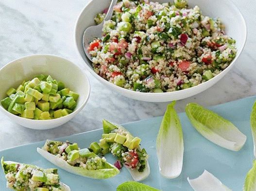 Fotografija Quinoa za večeru u salati