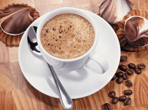 Postavka stola za kafu