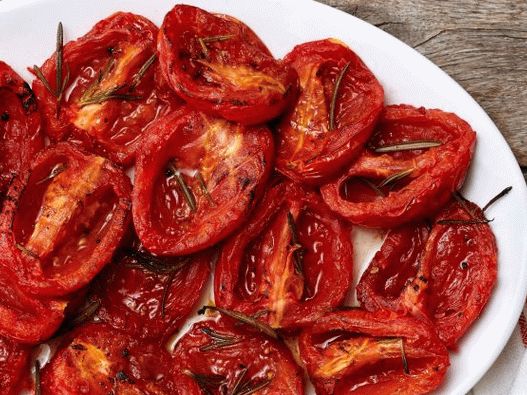 Foto dimljeni paradajz