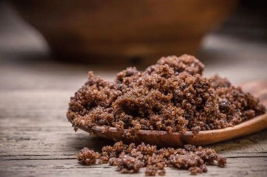 Foto smeđi šećer kod kuće
