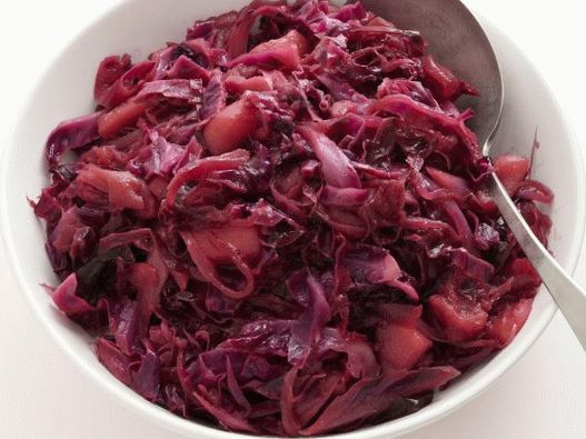 Foto crveni kupus od šargarepe