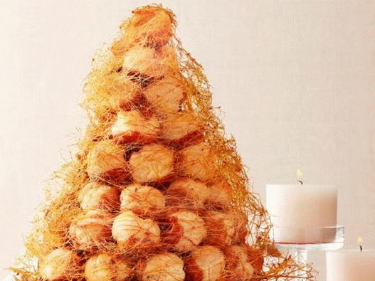 Foto Croquembush - profiteroles torta