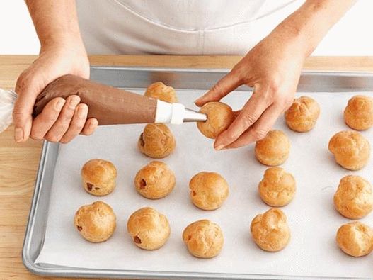 Crockembusch - torta od profiterole