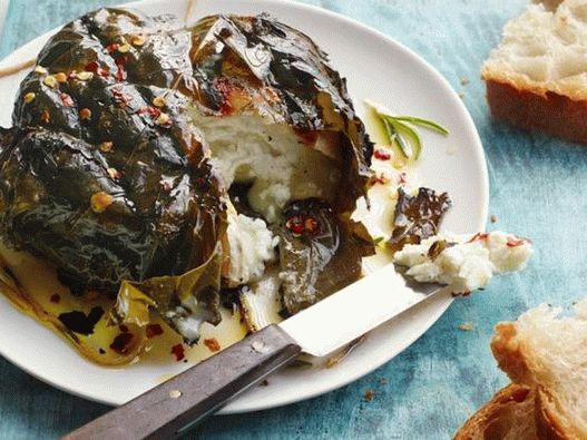 Fotografija jela - kozji sir na roštilju u lišću grožđa