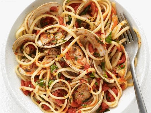 Fotografija Linguine sa sosom od crvene školjke