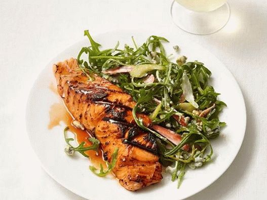 Fotografija lososa na roštilju u stilu bizona