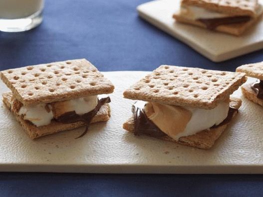 Foto jela - klasični desert Smor