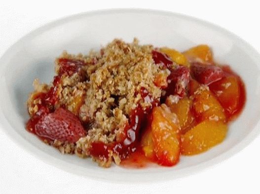 Foto jela - mrvica breskve i jagode