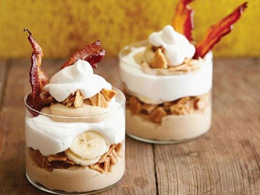 Fotografija posuđa - Parfait sa kikiriki puter