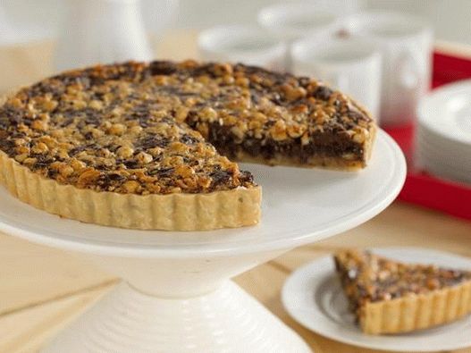 Fotografija jela - Čokoladni kolač s lješnjacima