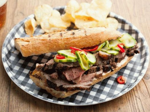 Sendviči s janjetinom na roštilju