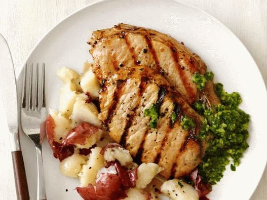 Prirodne svinjske kotlete s pire krompirom i umakom od chimichurri