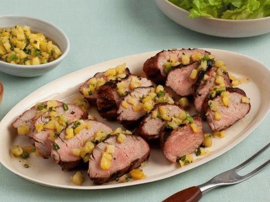 Svinjska kašica na žaru sa nadjevom od ananasa-metvice