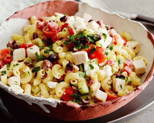 Italijanska salata s tjesteninom i piletinom