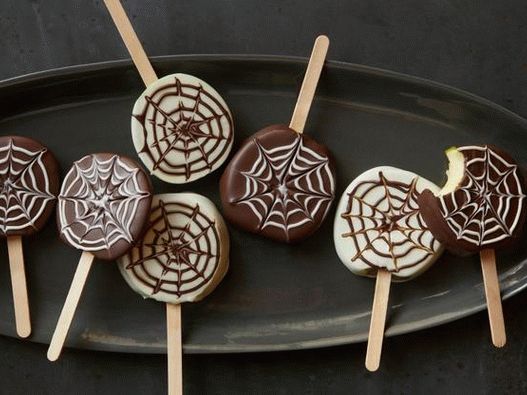 Fotografija jela - Jabuke obložene čokoladom