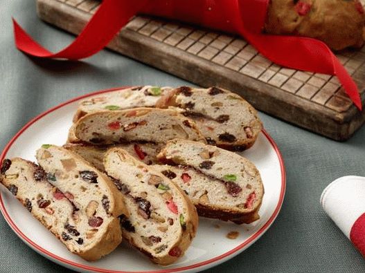 Stollen (njemački božićni kolač)