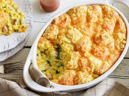 Kukuruzna tepsija sa šunkom i kupusom kelj za doručak