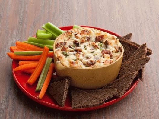 Duboki sos sa švajcarskim sirom i slaninom