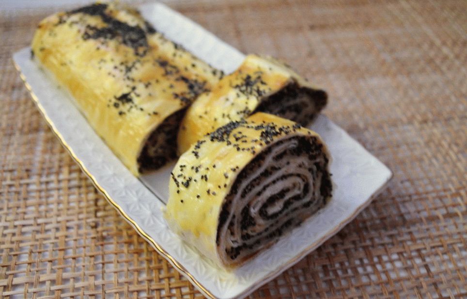 Maka s semenima maka u pita hljebu