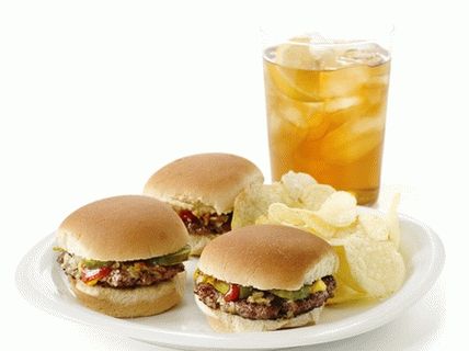 Foto mini hamburgeri sa krastavcima