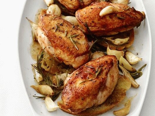 Fotografija jela - Sendvič sa piletinom i pečenim češnjakom plus sos od ruzmarina