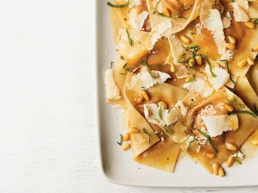 Fotografija jela - Ravioli s bundevom od tijesta za umake