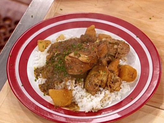 Foto pikantni pileći curry