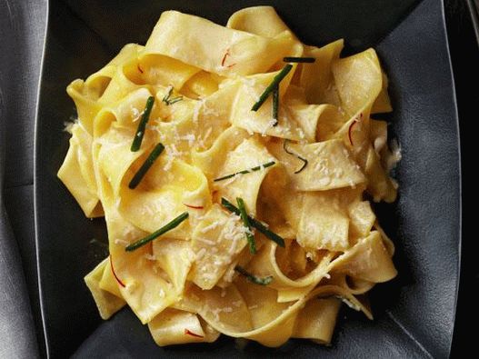 Fotografija Papardelle sa šafranom za večeru uz sveće