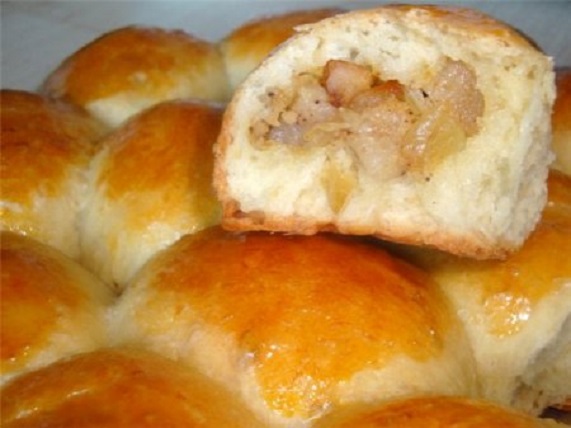 Pite sa lukom i slaninom