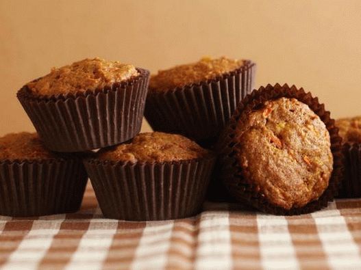 Foto korisni muffini od mrkve