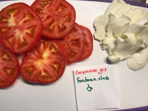 Mocarela paradajz
