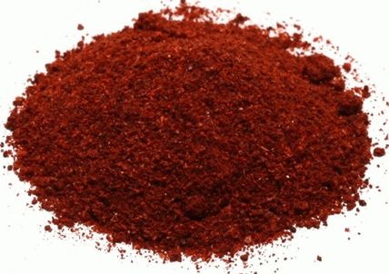 Foto čili u prahu - začin sa čili papričicama