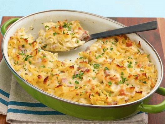 Jajo rezanci pečeni sa šunkom i tri sira