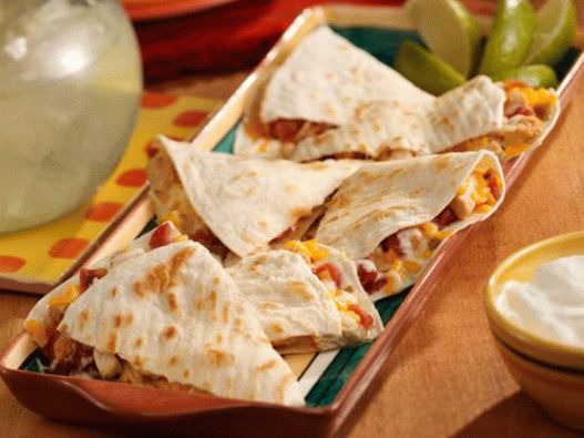 Photo Simple Quesadilla s piletinom