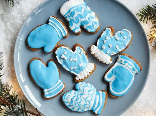 Foto gingerbread rukavica sa trešnjevim punjenjem